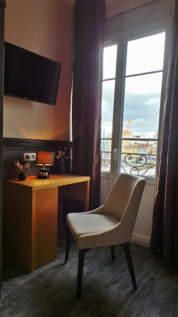 Hotel Relais Du Postillon อองทีบส์ ภายนอก รูปภาพ