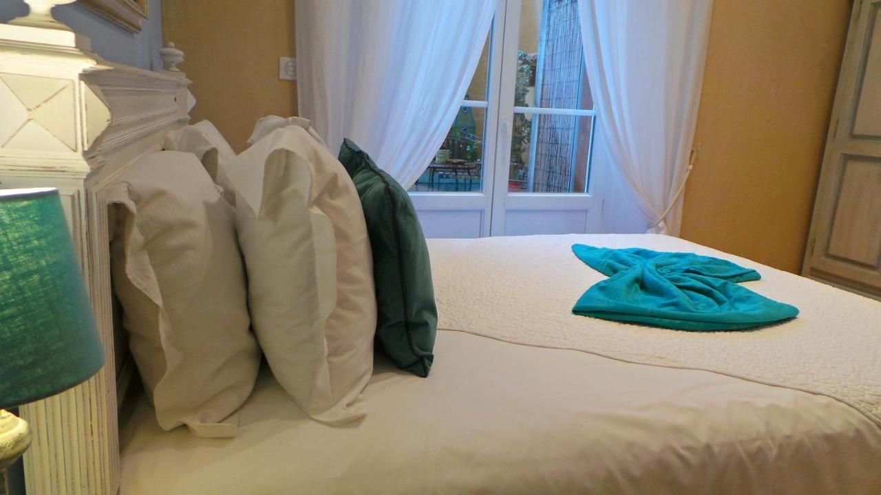 Hotel Relais Du Postillon อองทีบส์ ภายนอก รูปภาพ