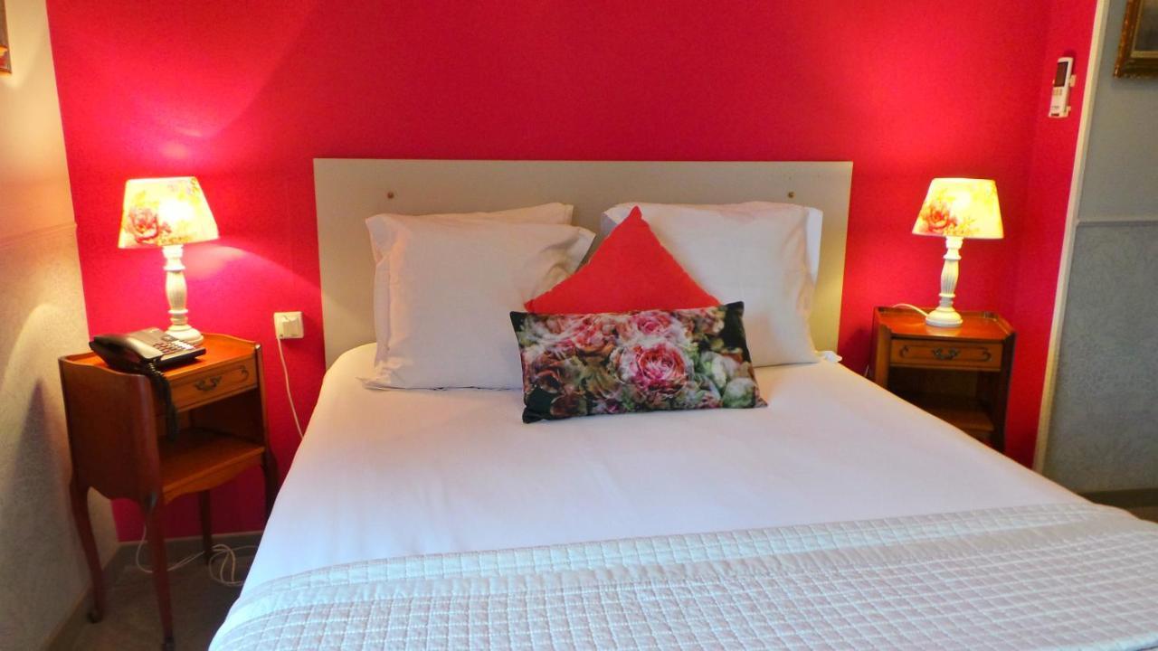 Hotel Relais Du Postillon อองทีบส์ ภายนอก รูปภาพ