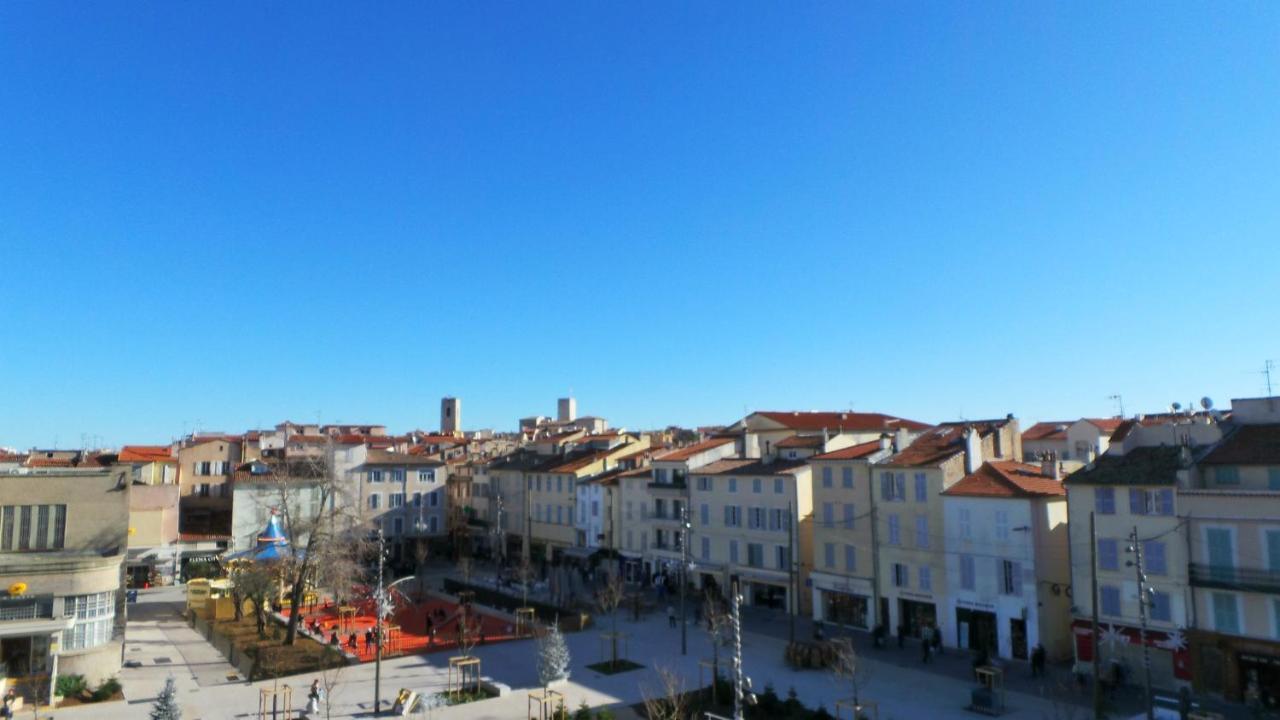 Hotel Relais Du Postillon อองทีบส์ ภายนอก รูปภาพ